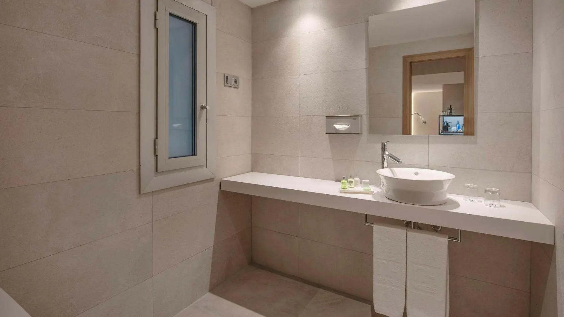 Nh Sants Barcelona Otel