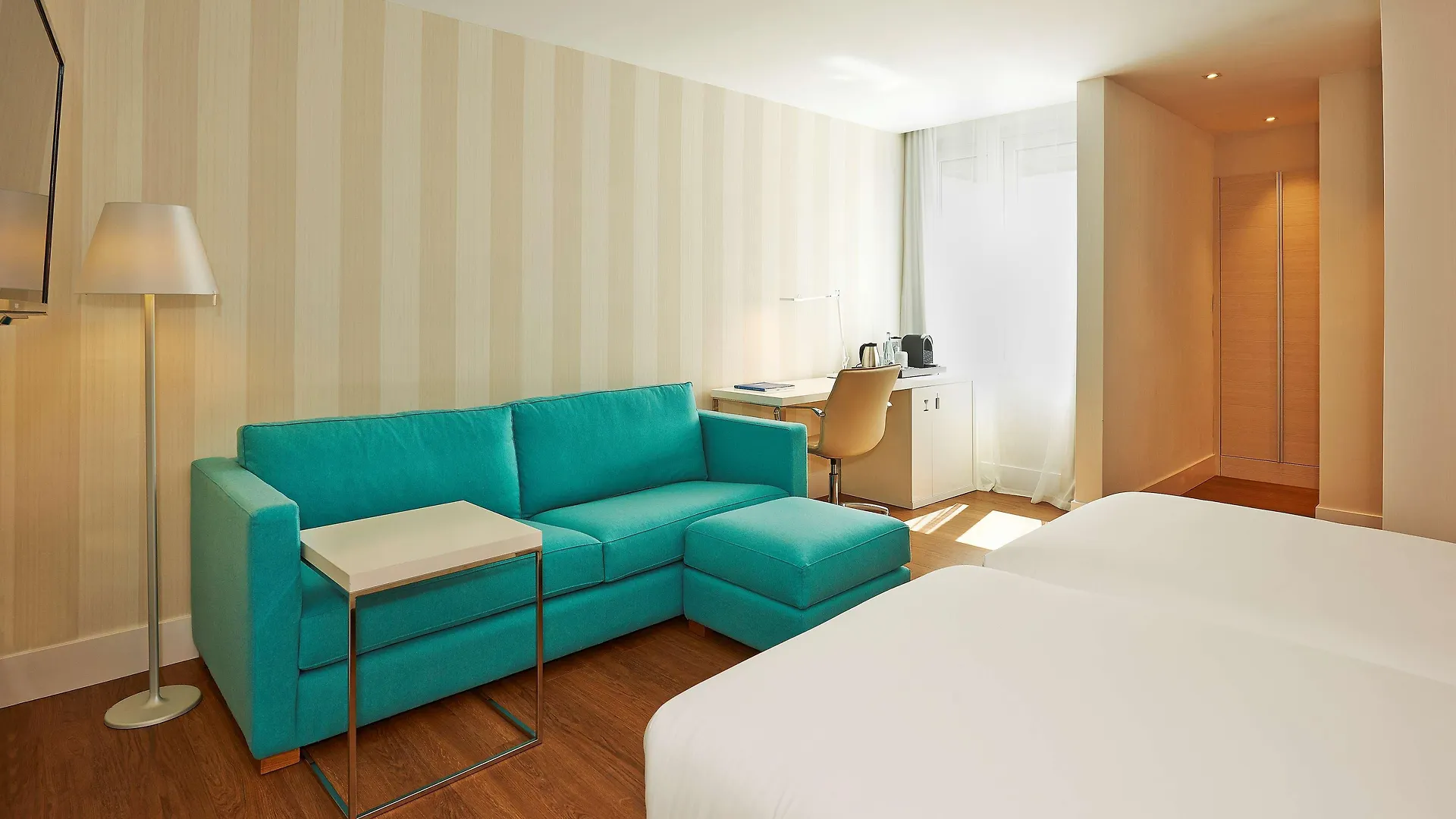 Nh Sants Barcelona Hotel