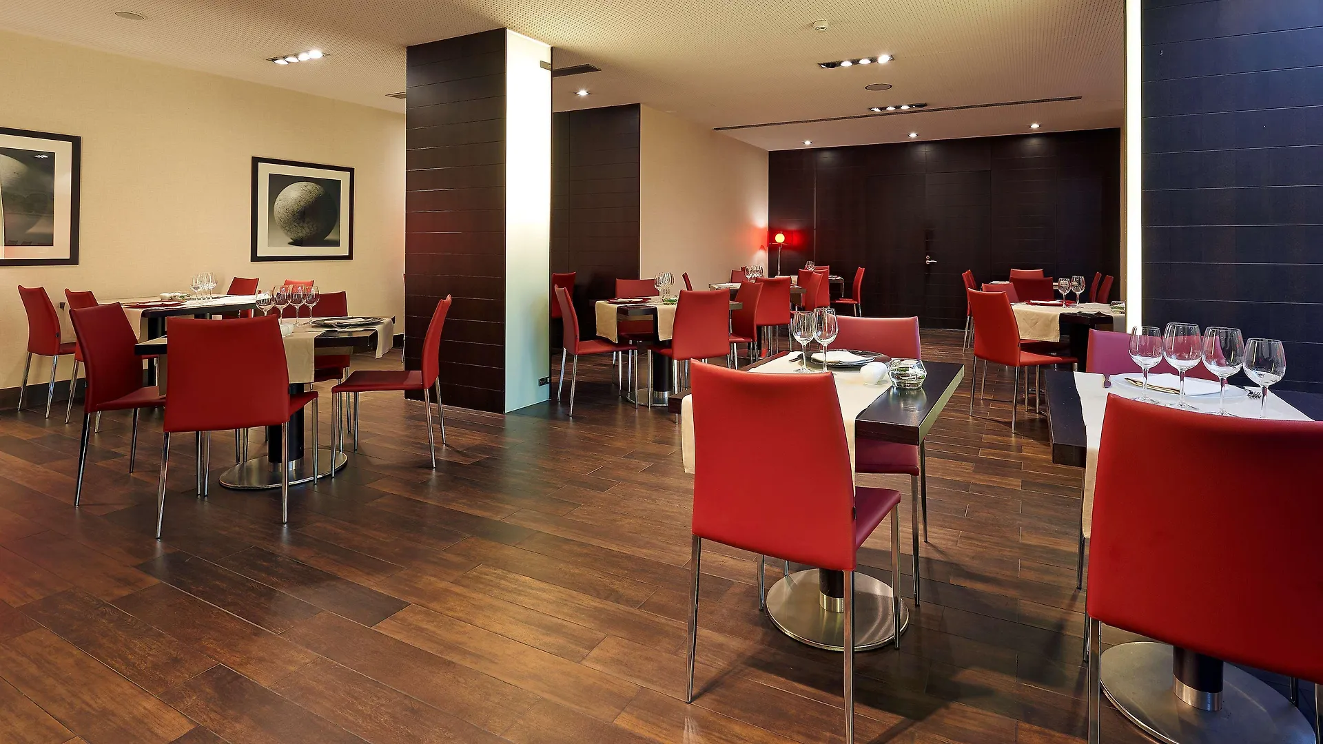 Nh Sants Barcelona Hotel 4*,