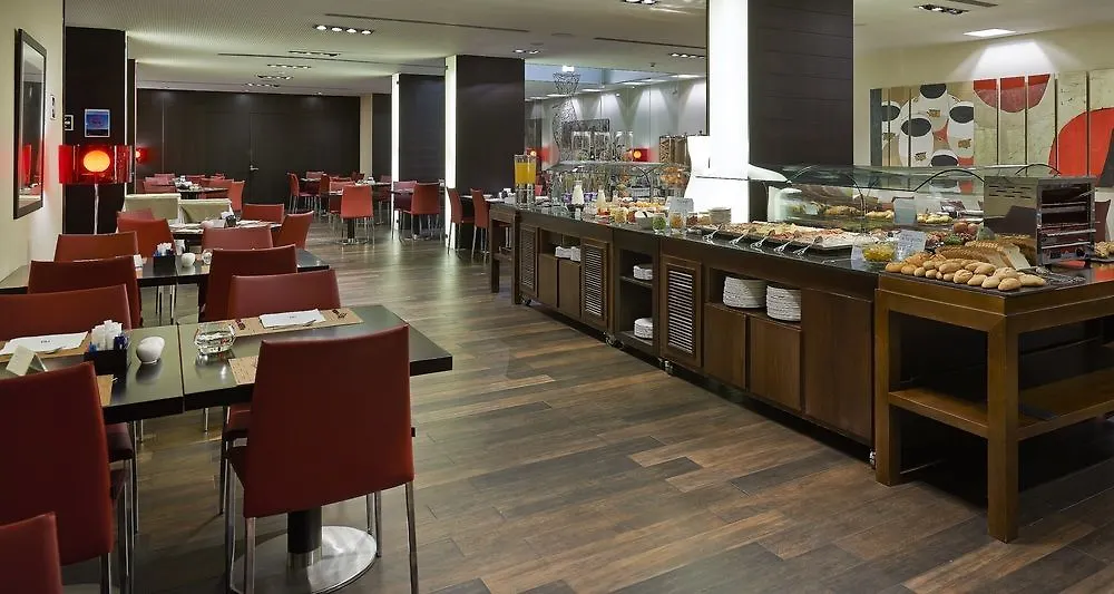 Nh Sants Barcelona Hotel 4*,